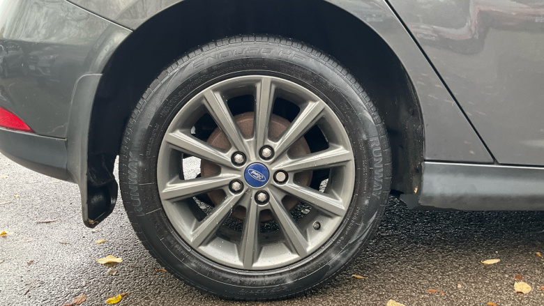 Ford Focus 1.0 EcoBoost 125 Titanium 5dr Petrol Hatchback